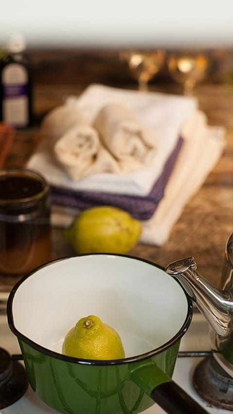 Lemon and towels on the table