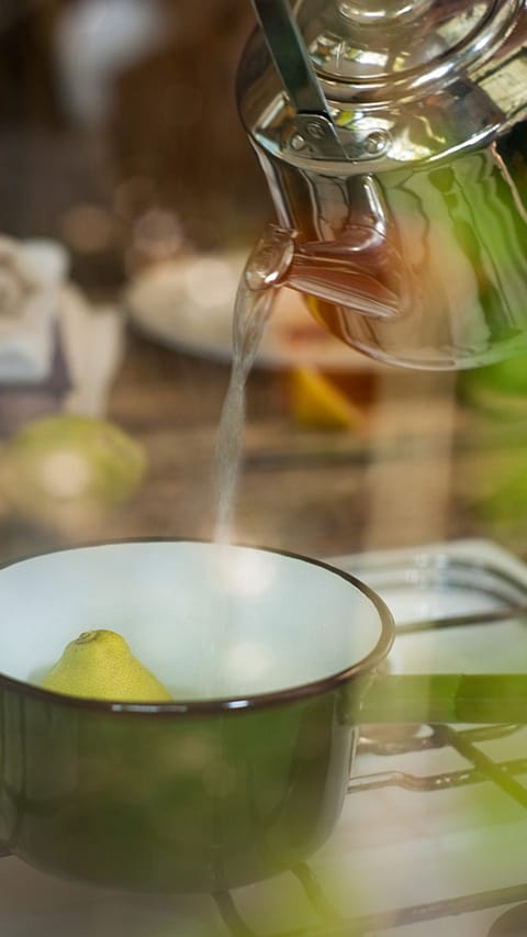 Lemon and towels on the table