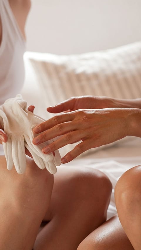 massaging hands