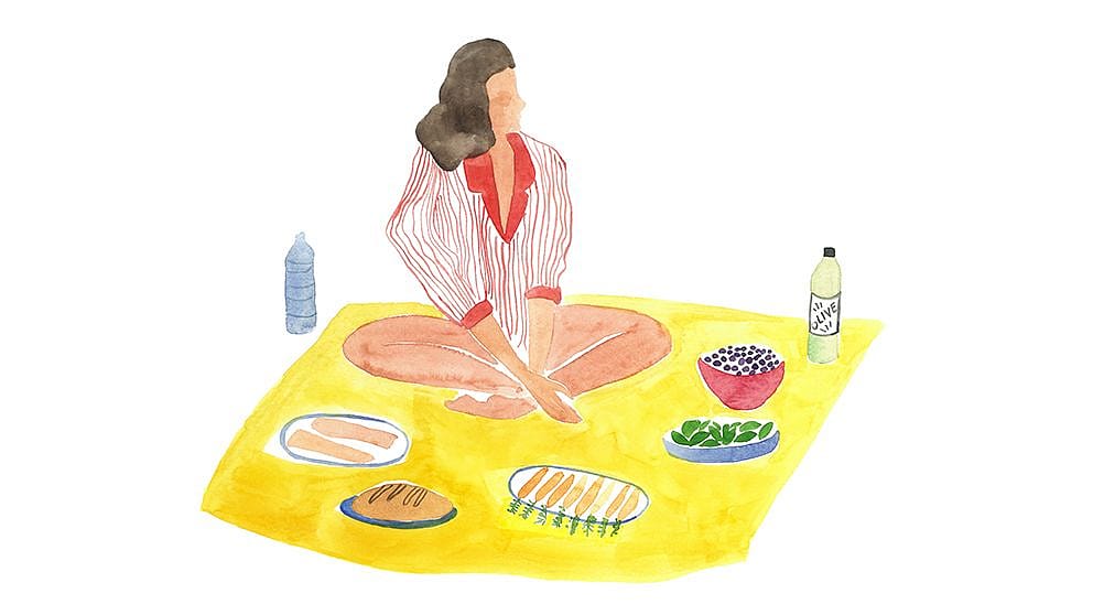 Women having a picknick